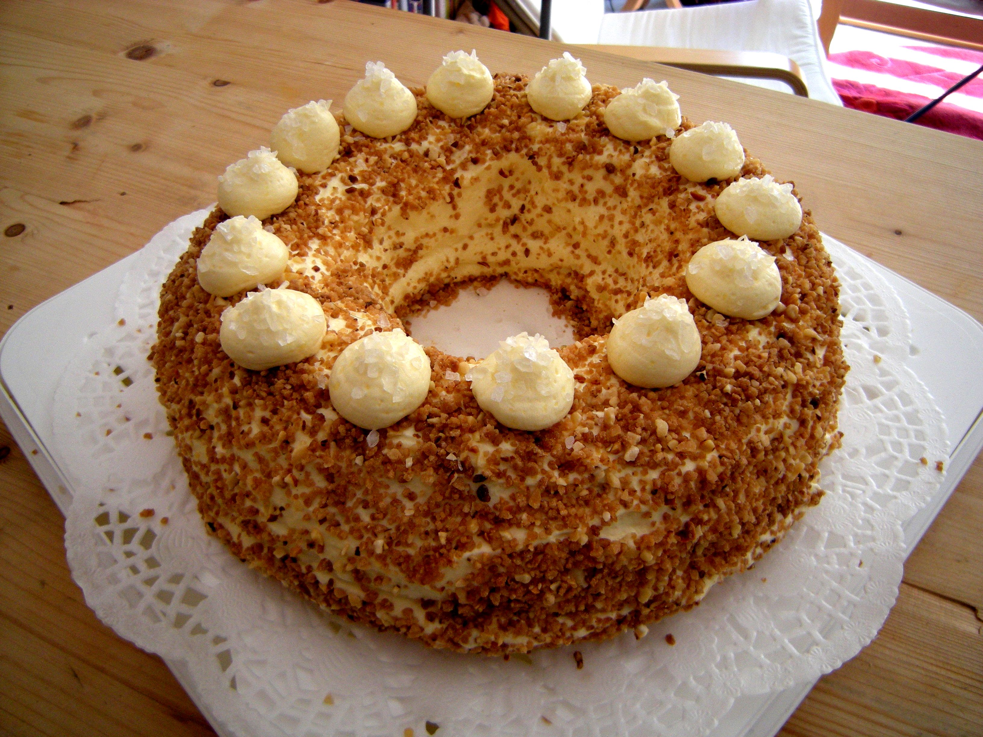 Frankfurter Kranz (German Crown Cake) | The Westmonster Daily